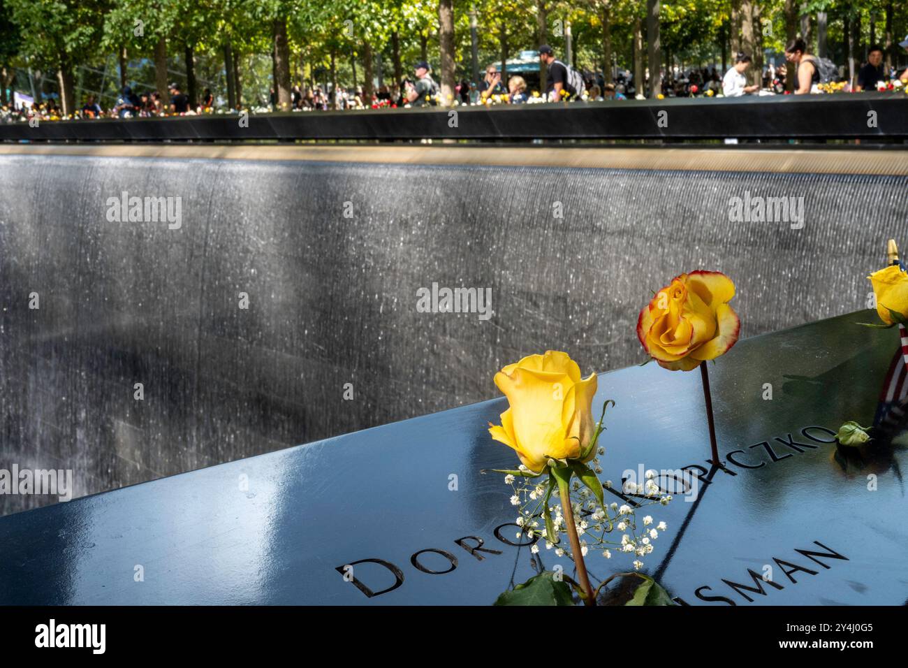 WTC Footprint Pool and Waterfall « Reflecting absence » au National September 11 Memorial, Lower Manhattan, New York City, États-Unis 2024 Banque D'Images