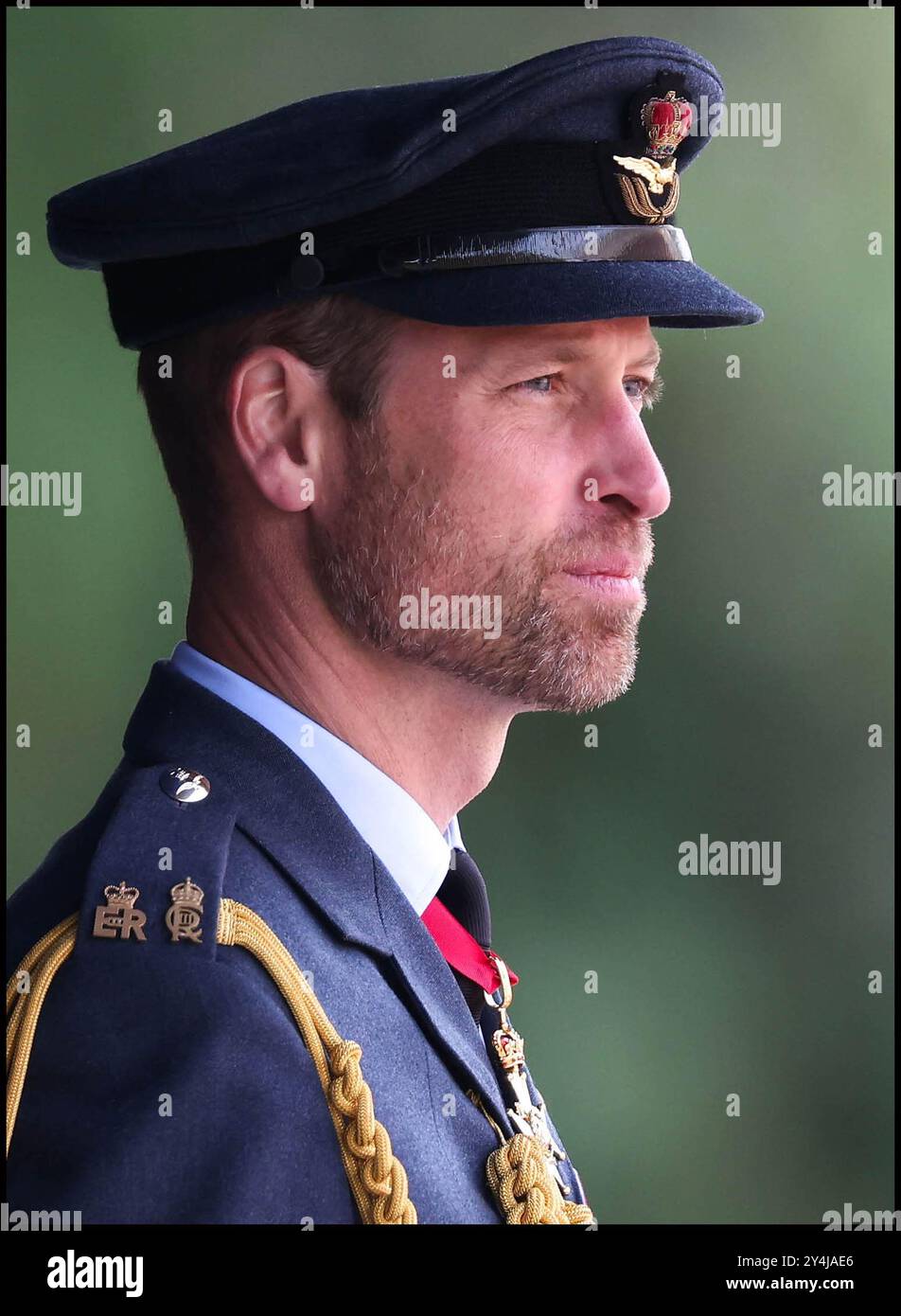 Image ©sous licence à Parsons Media. 12/09/2024. Cranwell, Royaume-Uni. Le prince de Galles assiste à la parade de SovereignÕs. Royal Air Force College. Le prince de Galles assiste à la parade de SovereignÕs au nom de sa Majesté le roi Charles III. la parade de SovereignÕs comprend des diplômés du cours des adjudants et du cours modulaire de formation initiale des officiers. Au total, 48 Cadets de la Royal Air Force seront présents lors du défilé, aux côtés de 4 Cadets officiers internationaux de Jordanie, du Kenya, du Pakistan et de l’Ouganda. Photo de Andrew Parsons / Parsons Media Banque D'Images