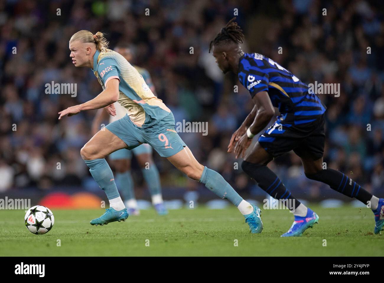 Erling Haaland #9 du Manchester City FC lors du match de l'UEFA Champions League League entre Manchester City et le Football Club Internazionale Milano au stade Etihad de Manchester le mercredi 18 septembre 2024. (Photo : Mike Morese | mi News) crédit : MI News & Sport /Alamy Live News Banque D'Images