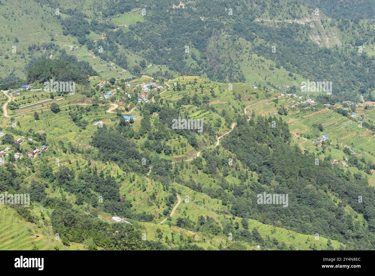 Sundarijal et Chisapani : un voyage à travers la nature et le patrimoine Banque D'Images