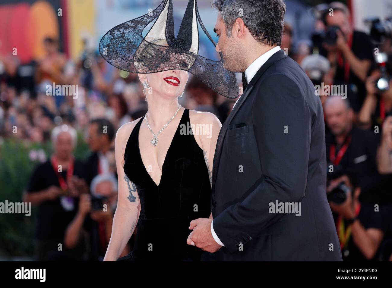 Venise, Italien. 04th Sep, 2024. Lady Gaga et Michael Polansky assistent à la première de 'Joker : folie à deux' lors du 81ème Festival International du film de Venise au Palazzo del Cinema sur le Lido à Venise, Italie, le 4 septembre 2024. Crédit : dpa/Alamy Live News Banque D'Images