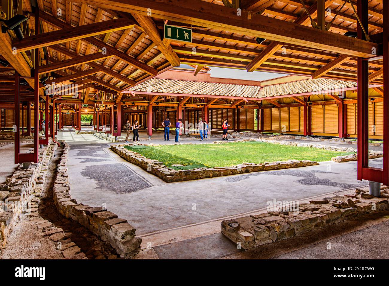 AQUILÉE, ITALIE – 2 JUIN 2024 : Domus de Tito Macro, l'une des plus grandes ruines résidentielles romaines du nord de l'Italie. Cette ancienne maison offre insig Banque D'Images