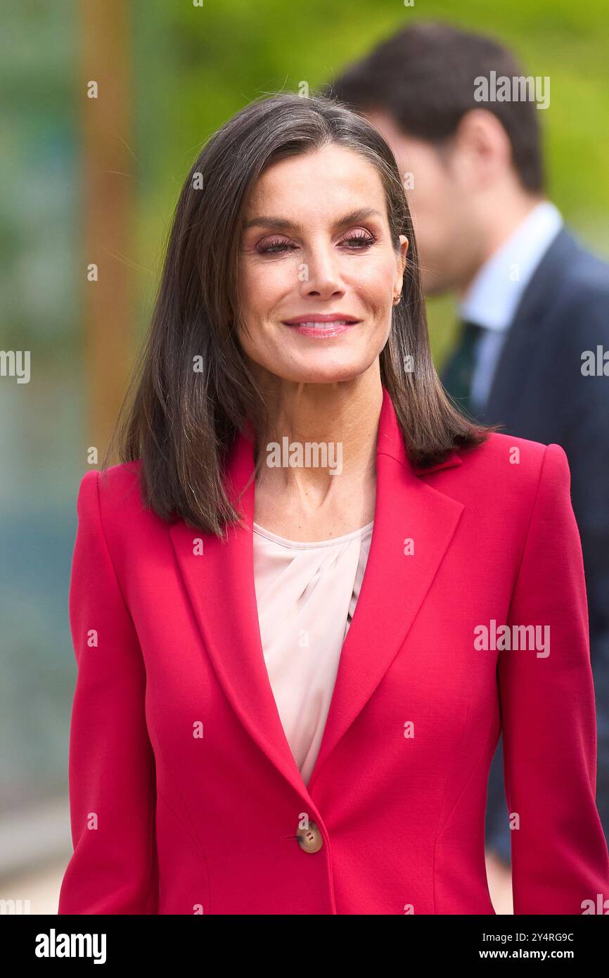 La reine Letizia d'Espagne assiste à la commémoration de la participation de l'équipe espagnole aux Jeux Olimpiques de Barcelone et Albertville 92 au Comité Olympique Espagnol le 26 avril 2024 à Madrid, Espagne. Banque D'Images