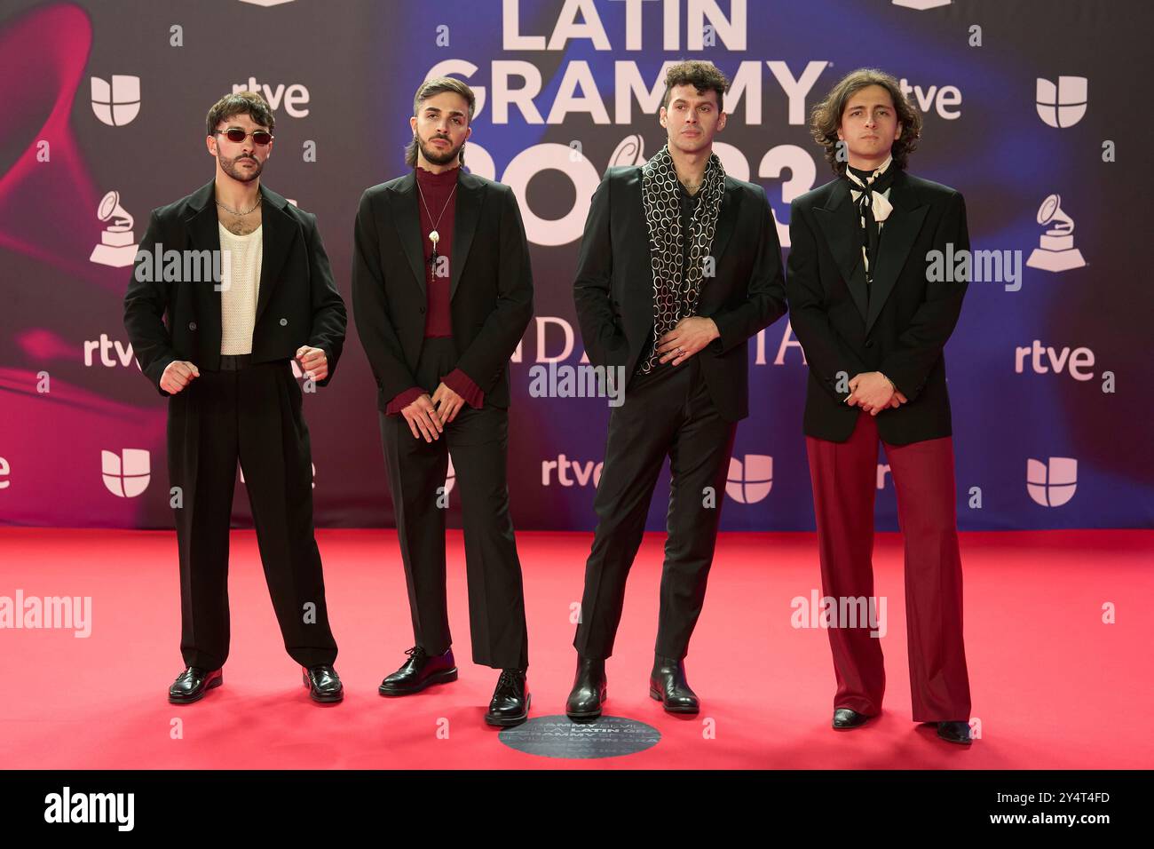 ARDE Bogota assiste au tapis rouge lors de la 24e cérémonie annuelle des Latin GRAMMY Awards à FIBES le 16 novembre 2023 à Séville, Espagne. Banque D'Images