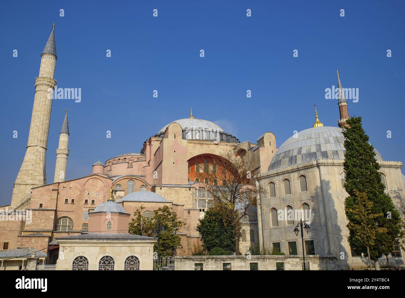 Sainte-Sophie, ancienne cathédrale orthodoxe et mosquée impériale ottomane, à Istanbul, Turquie, Asie Banque D'Images