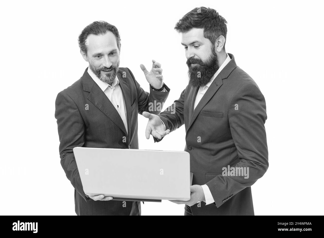 Facteurs de réussite SEO. Entrepreneuriat en ligne. Hommes travaillant ordinateur portable. Termes de recherche facilement détectables dans le contenu des pages Web. Intention commerciale. Rechercher eng Banque D'Images