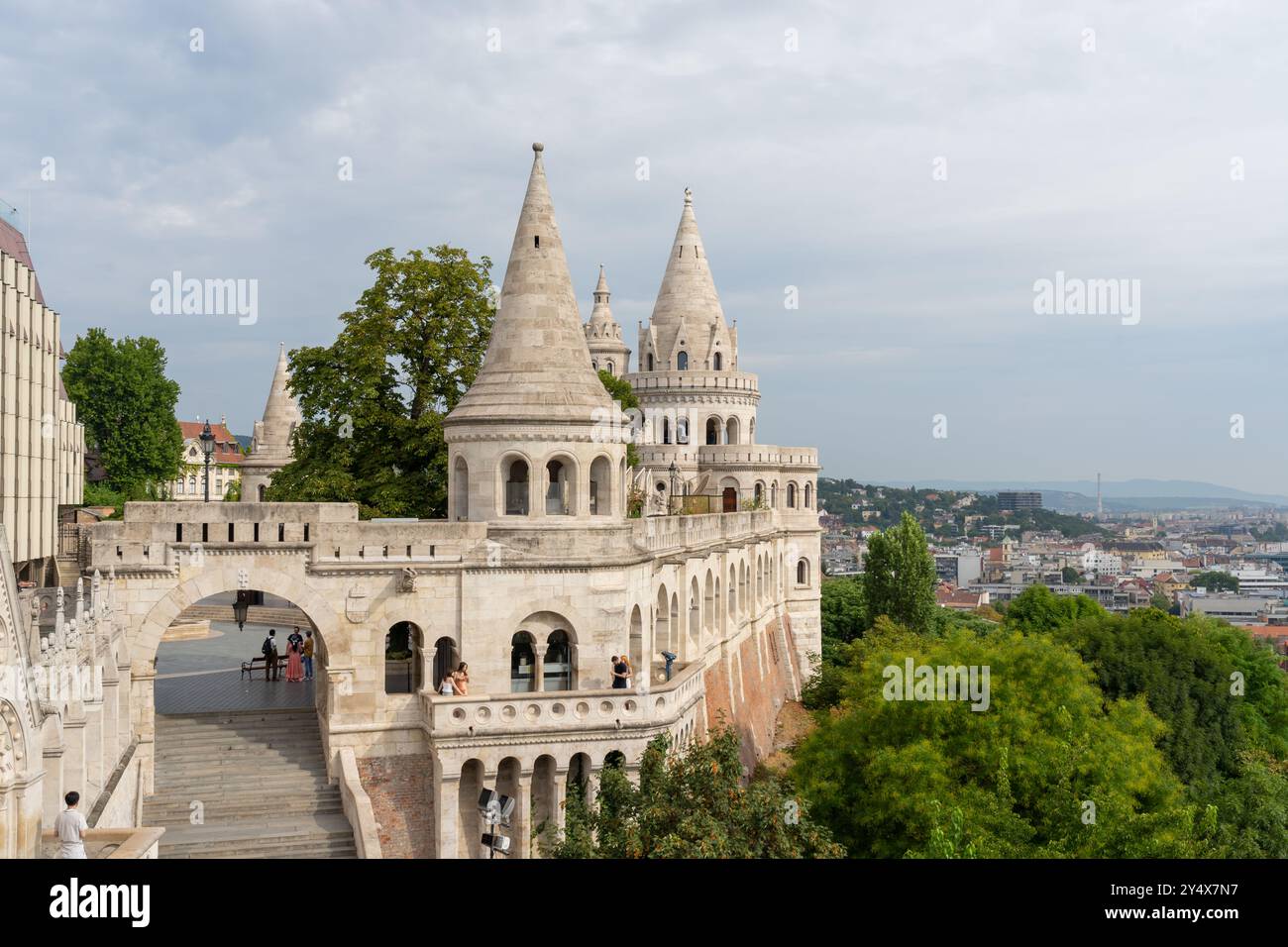 Bastion des pêcheurs sur la colline du château à Budapest, Hongrie. Banque D'Images