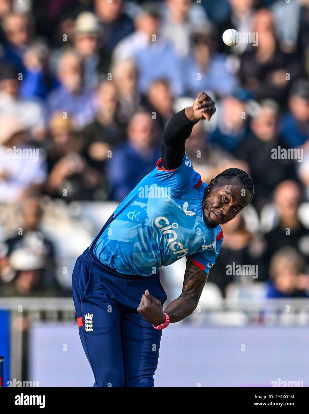 Bowling de Jofra ARCHER (Angleterre) lors du premier match international de Metro Bank One Day Angleterre vs Australie à Trent Bridge, Nottingham, Royaume-Uni, 19 septembre 2024 (photo par Mark Dunn/News images) en , le 19/9/2024. (Photo Mark Dunn/News images/SIPA USA) Banque D'Images