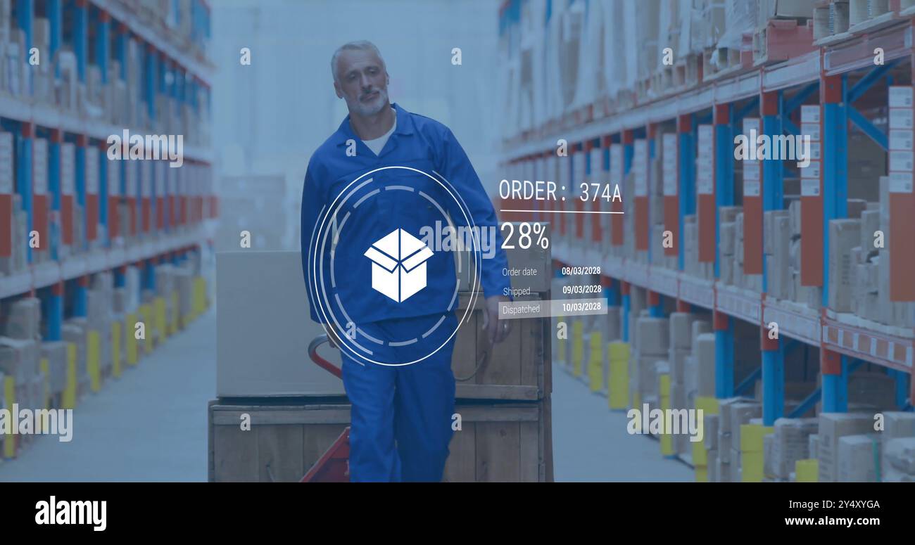 Image de traitement de données numériques sur un homme caucasien travaillant dans un entrepôt Banque D'Images