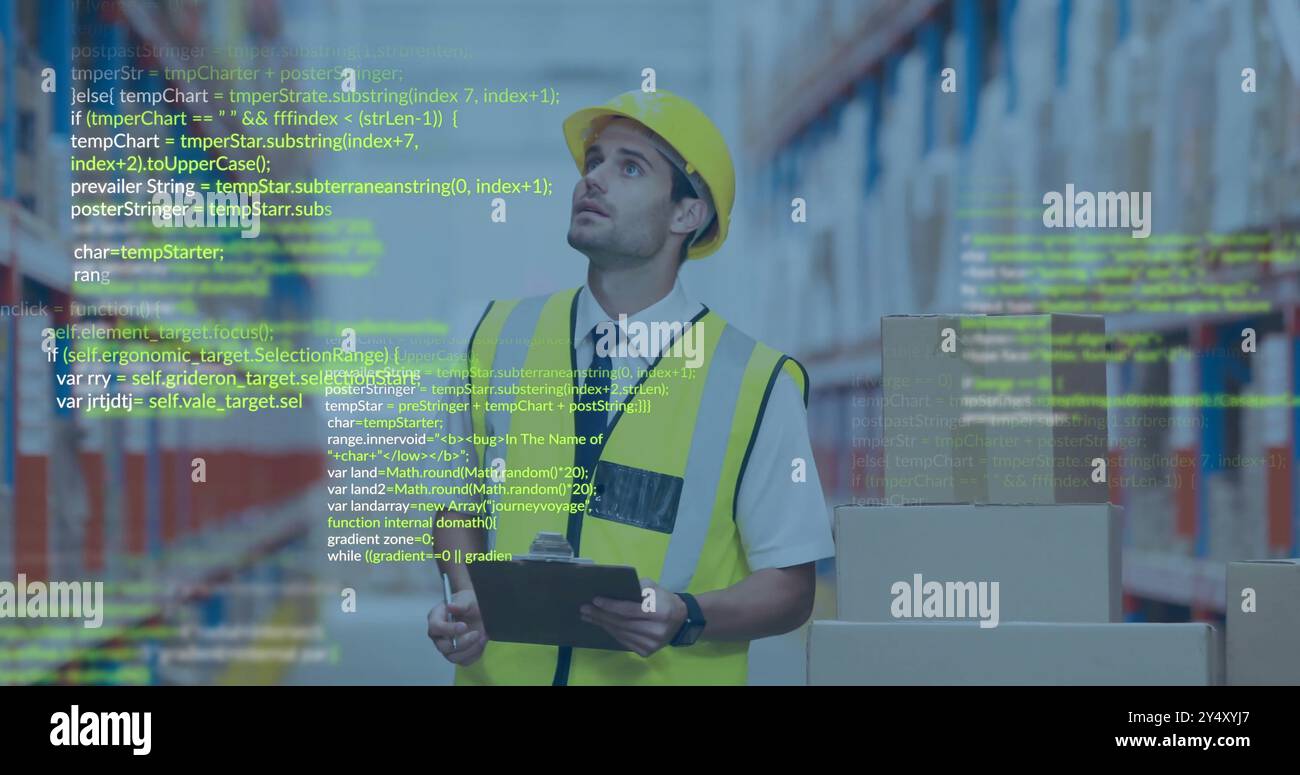 Image de traitement de données numériques sur un homme caucasien travaillant dans un entrepôt Banque D'Images