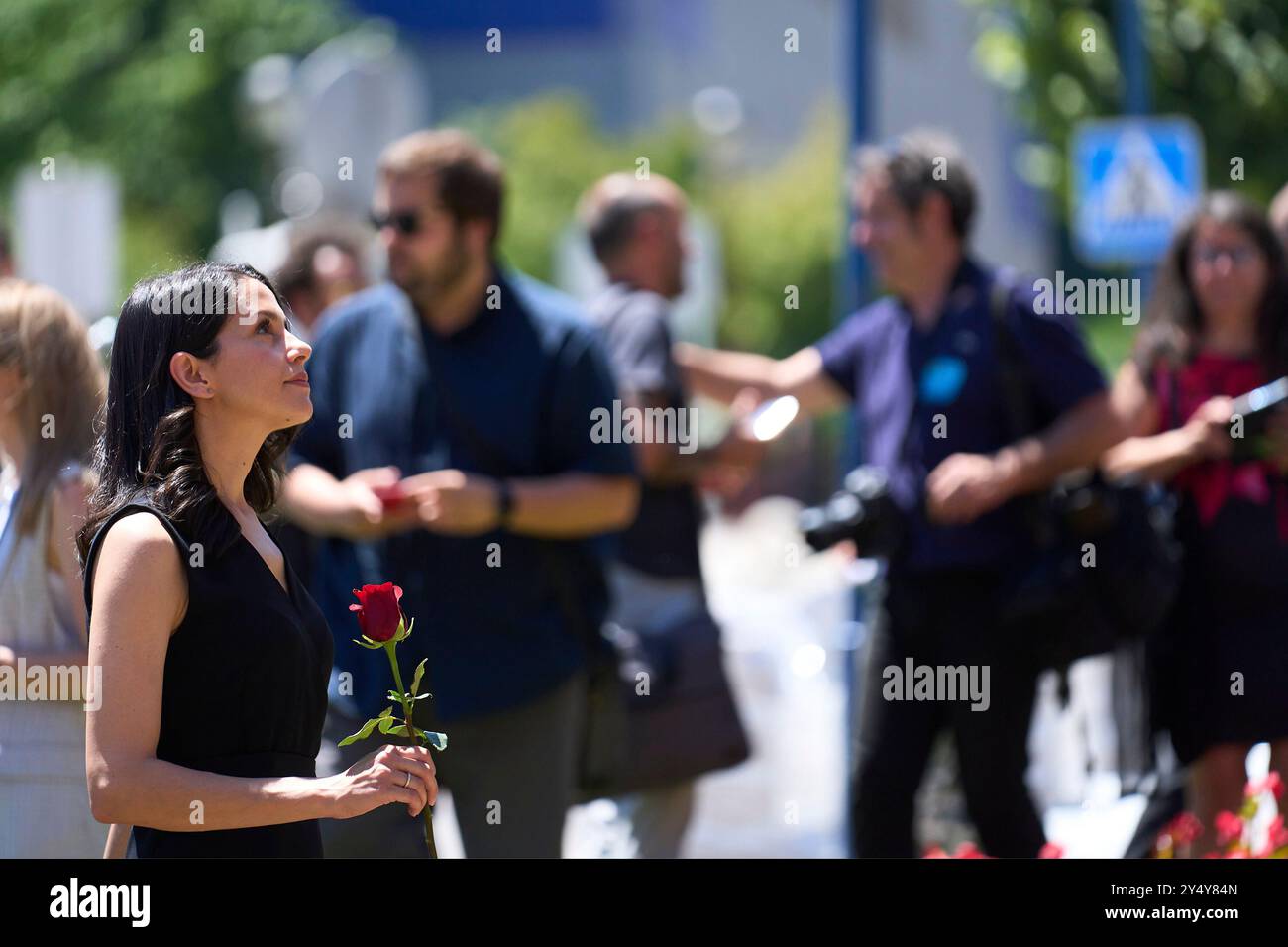 Ines Arrimadas rend hommage aux victimes du terrorisme à l'occasion du 25e anniversaire de l'enlèvement et du meurtre de Miguel Angel Blanco au Centre sportif municipal Miguel Angel Blanco le 10 juillet 2022 à Ermua, en Espagne. Banque D'Images