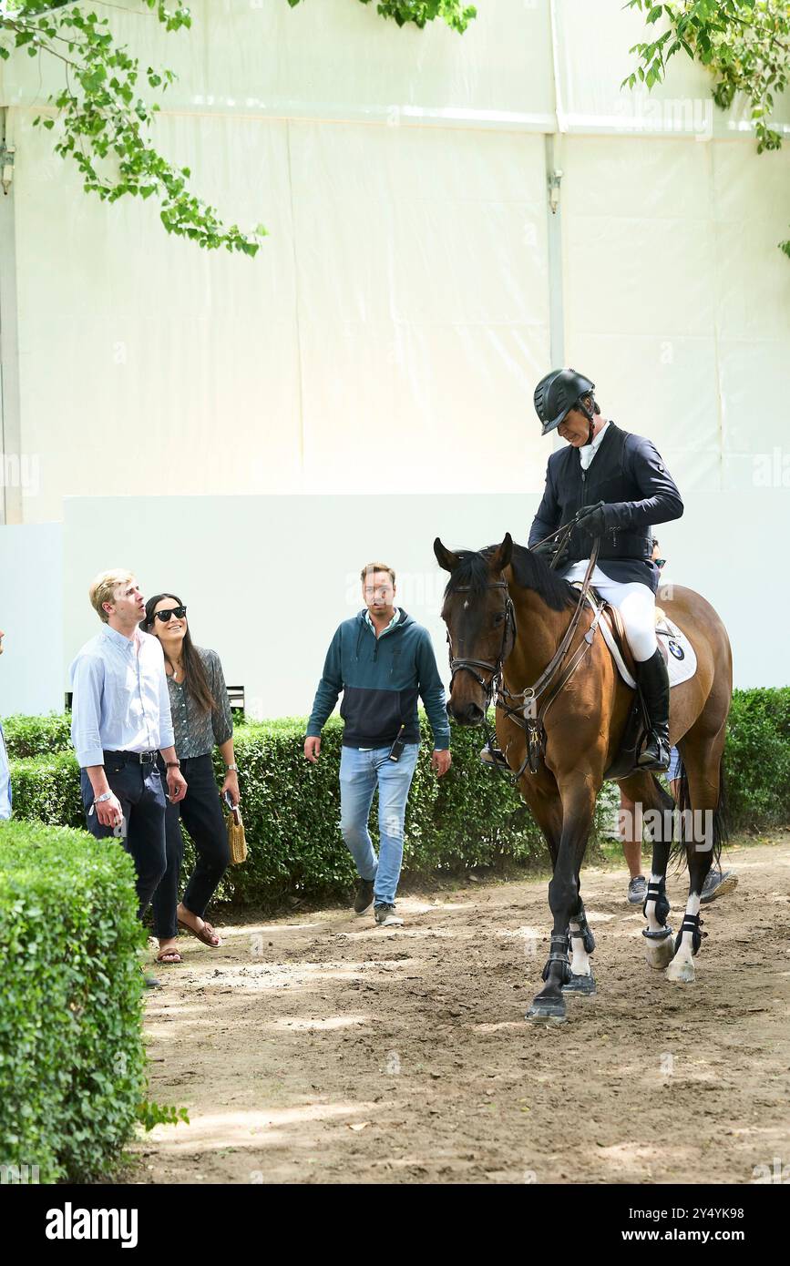 Cayetano Martinez de Irujo, Barbara Miran, Luis Martinez de Irujo participent au Longines Global Champions Tour 2022. Madrid. Jour 3 au Club de Campo Villa de Madrid le 15 mai 2022 à Madrid, Espagne. Banque D'Images