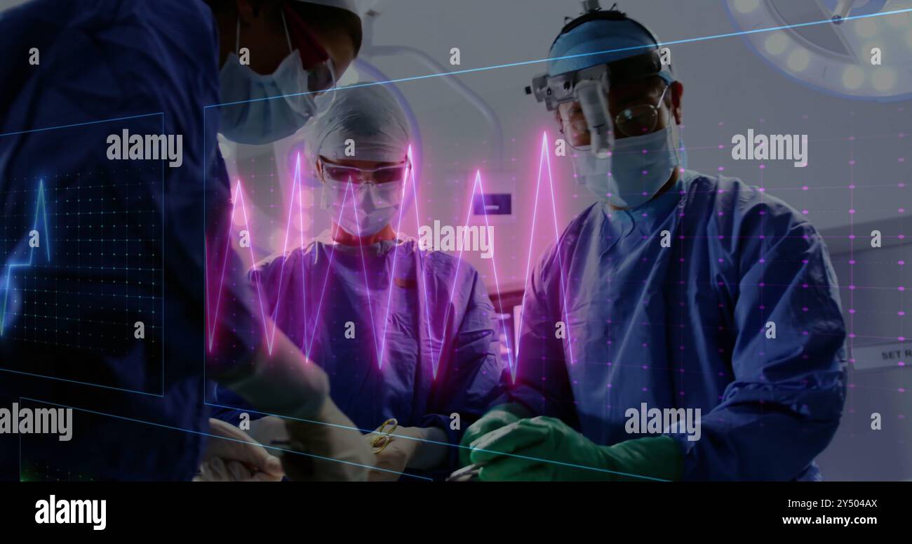 Chirurgiens effectuant une opération avec battement de coeur et image de traitement de données au-dessus d'eux Banque D'Images