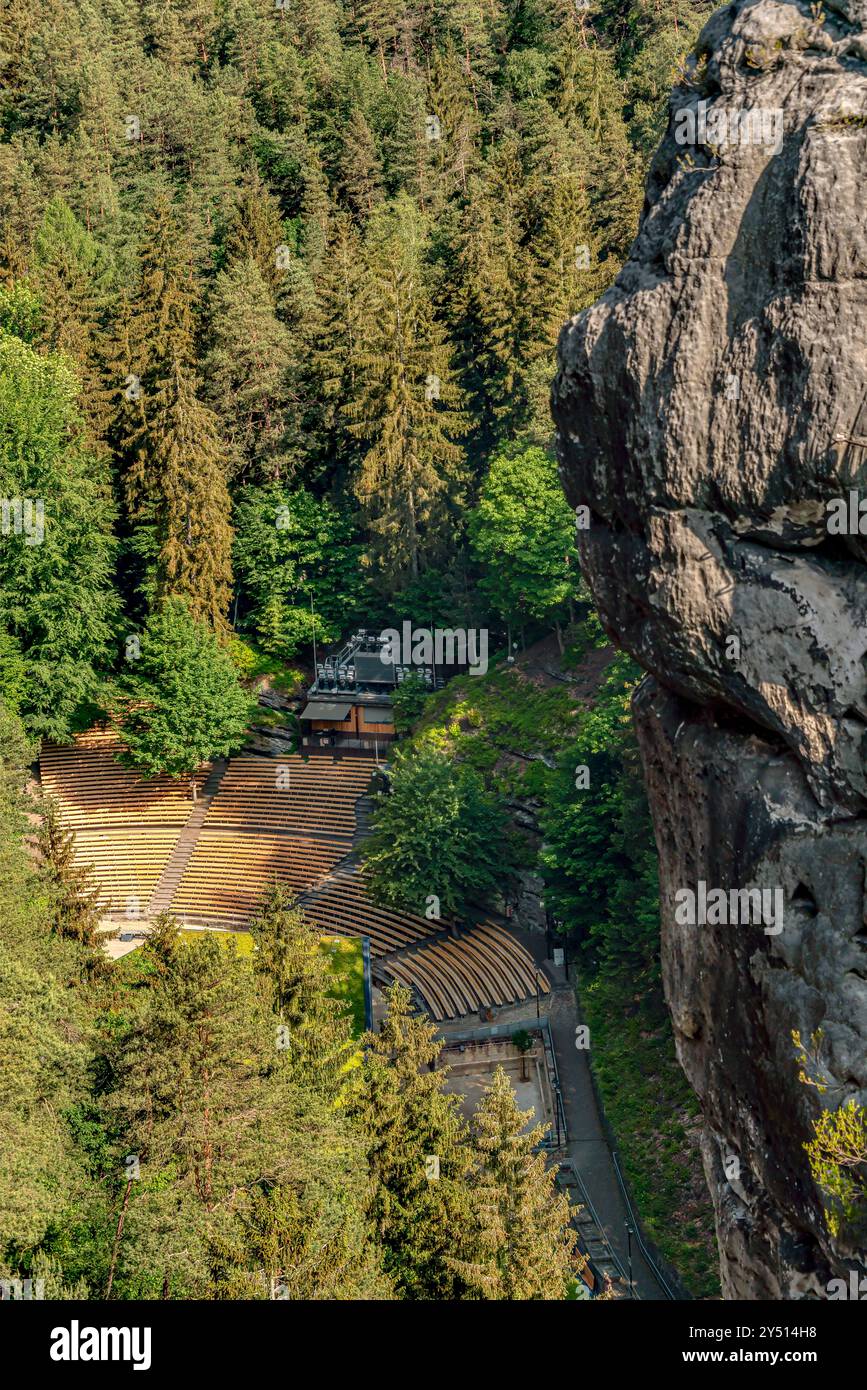 Felsenbühne Rathen vu du Bastei, Suisse saxonne, Saxe, Allemagne Banque D'Images