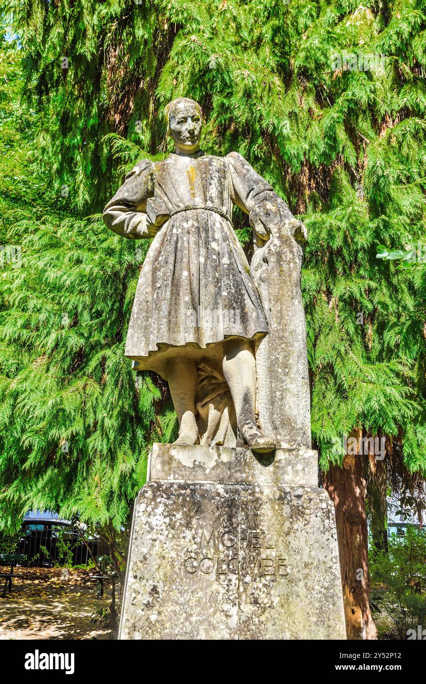 Statue de Michel Colombe, sculpteur du XVe siècle, dans le jardin François Sicard - Tours, Indre-et-Loire (37), France. Banque D'Images