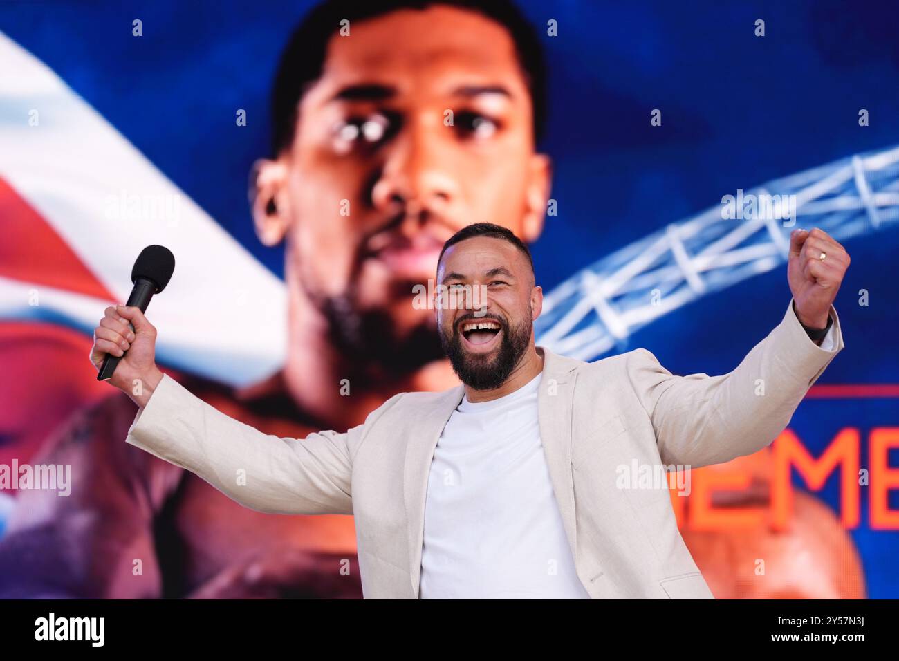 Joseph Parker lors d'une pesée à Trafalgar Square, Londres. Le combat pour le titre des poids lourds IBF entre Anthony Joshua et Daniel Dubois aura lieu le samedi 21 septembre. Date de la photo : vendredi 20 septembre 2024. Banque D'Images