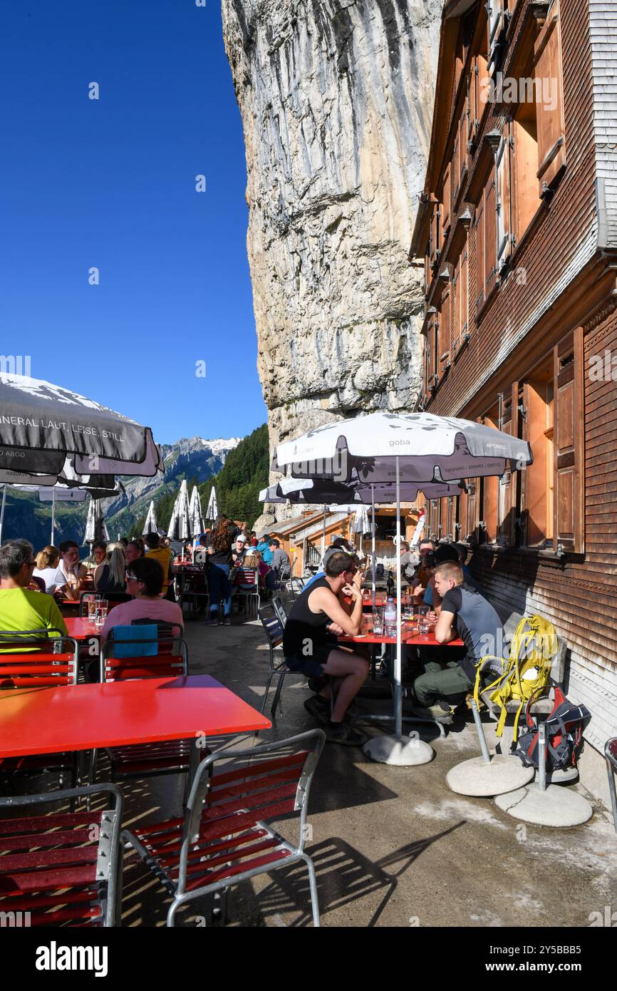 Ebenalp, Suisse – 13 juillet 2024 : vue à la célèbre maison d'hôtes de montagne Aescher à Ebenalp dans les alpes suisses Banque D'Images