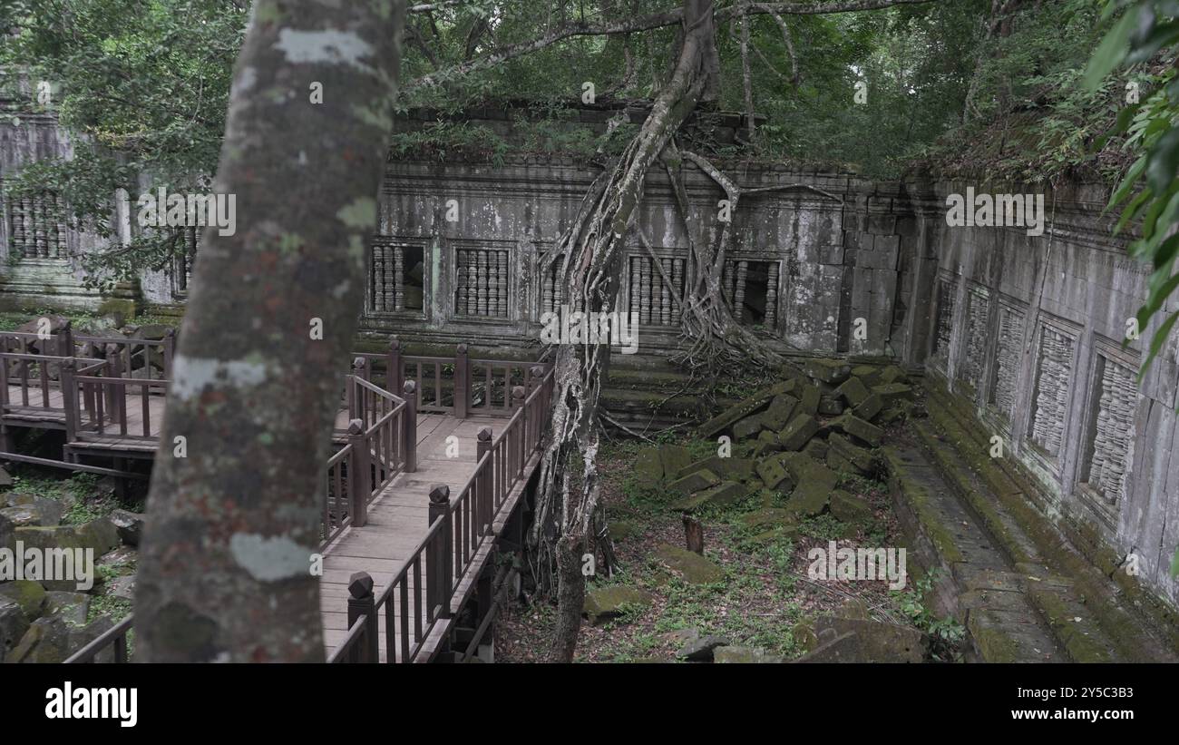 Antique mystique des ruines du temple de Beng Mealea au Cambodge Banque D'Images