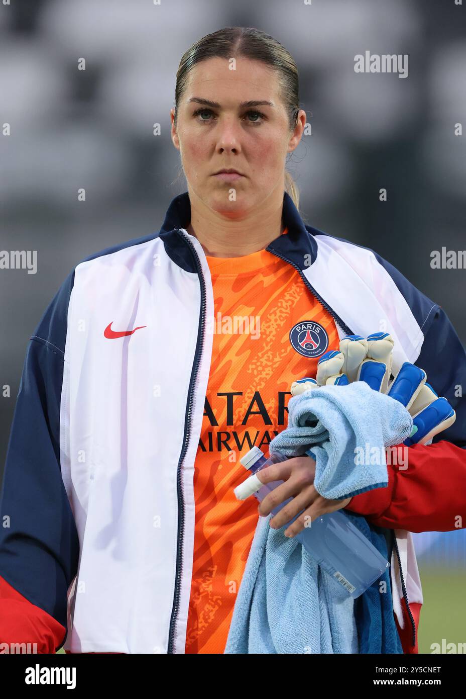 Biella, Italie. 18 septembre 2024. Mary Earps, du PSG, est en vedette pendant la formation avant le match de l'UEFA Womens Champions League au Stadio Comunale Vittorio Pozzo Lamarmora, à Biela. Le crédit photo devrait se lire : Jonathan Moscrop/Sportimage crédit : Sportimage Ltd/Alamy Live News Banque D'Images