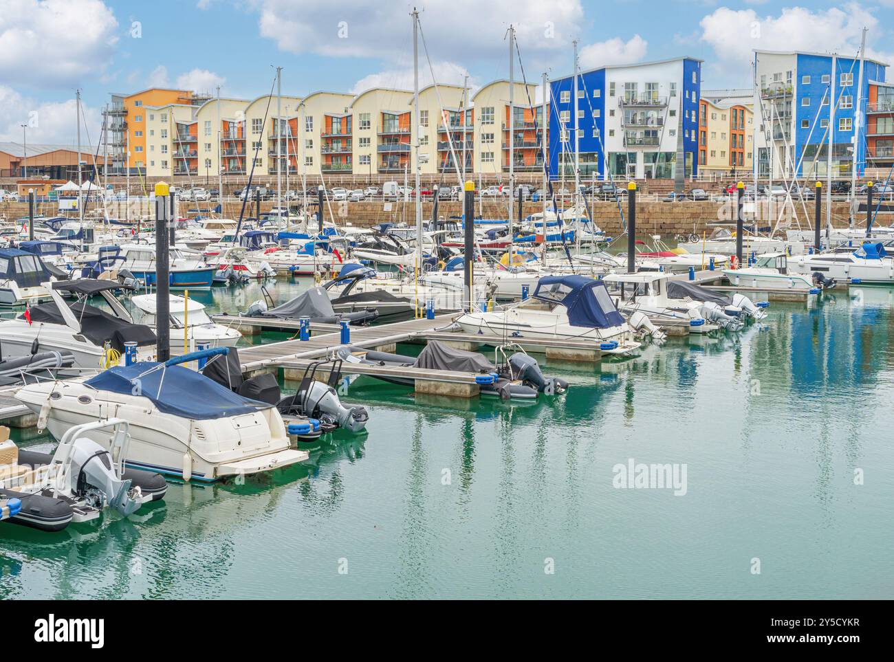 St Helier maina et Albert Dock à St Helier sur l'île de Jersey Banque D'Images