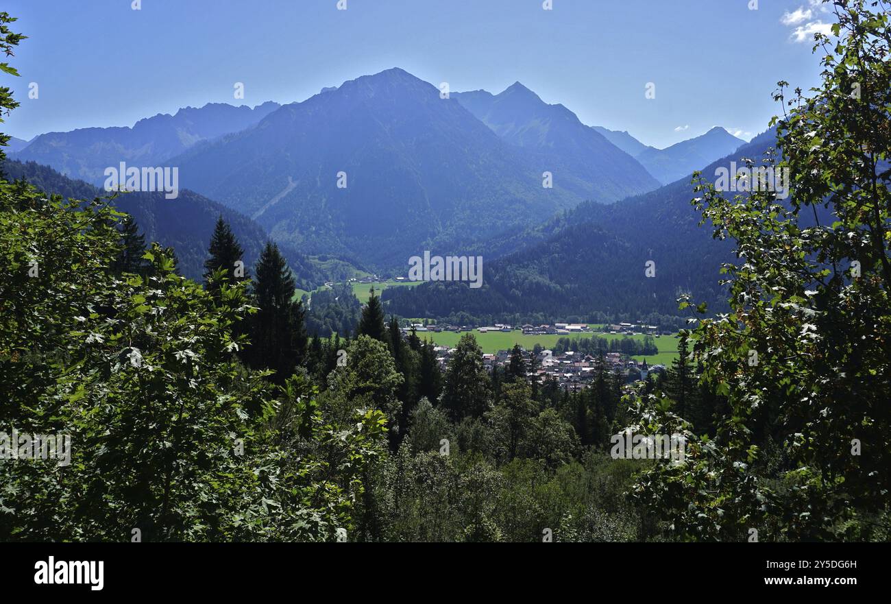 Vue du col d'Oberjoch à Bad Oberdorf près de Bad Hindelang à Oberallgaeu, Bavière, Allemagne, vue du col d'Oberjoch à Bad Oberdorf à Oberal Banque D'Images