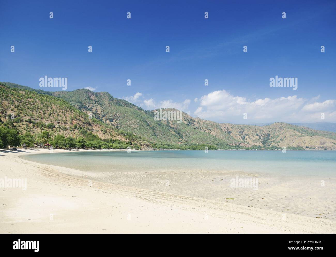 Areia branca plage tropicale près de dili au timor oriental Banque D'Images