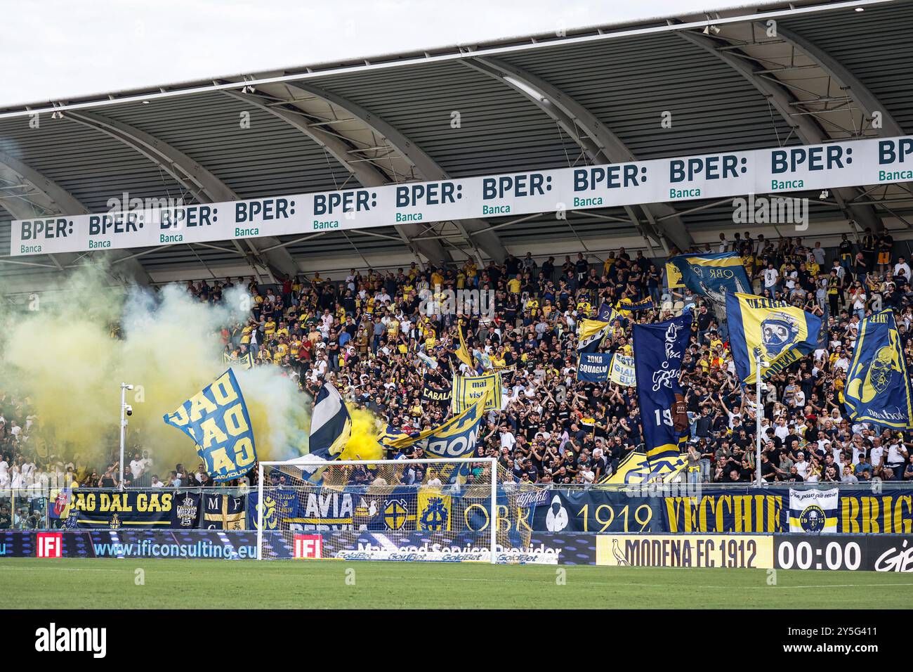 Fans de Modène pendant Modène FC vs SS Juve Stabia, match de football italien Serie B à Modène, Italie, 21 septembre 2024 Banque D'Images