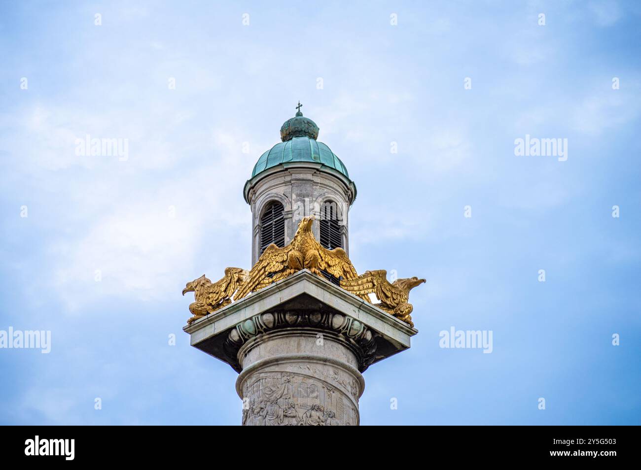 VIENNE, AUTRICHE - 18 JUILLET 2024 : Marche dans le centre historique de Vienne, Autriche le 18 juillet 2024 Banque D'Images