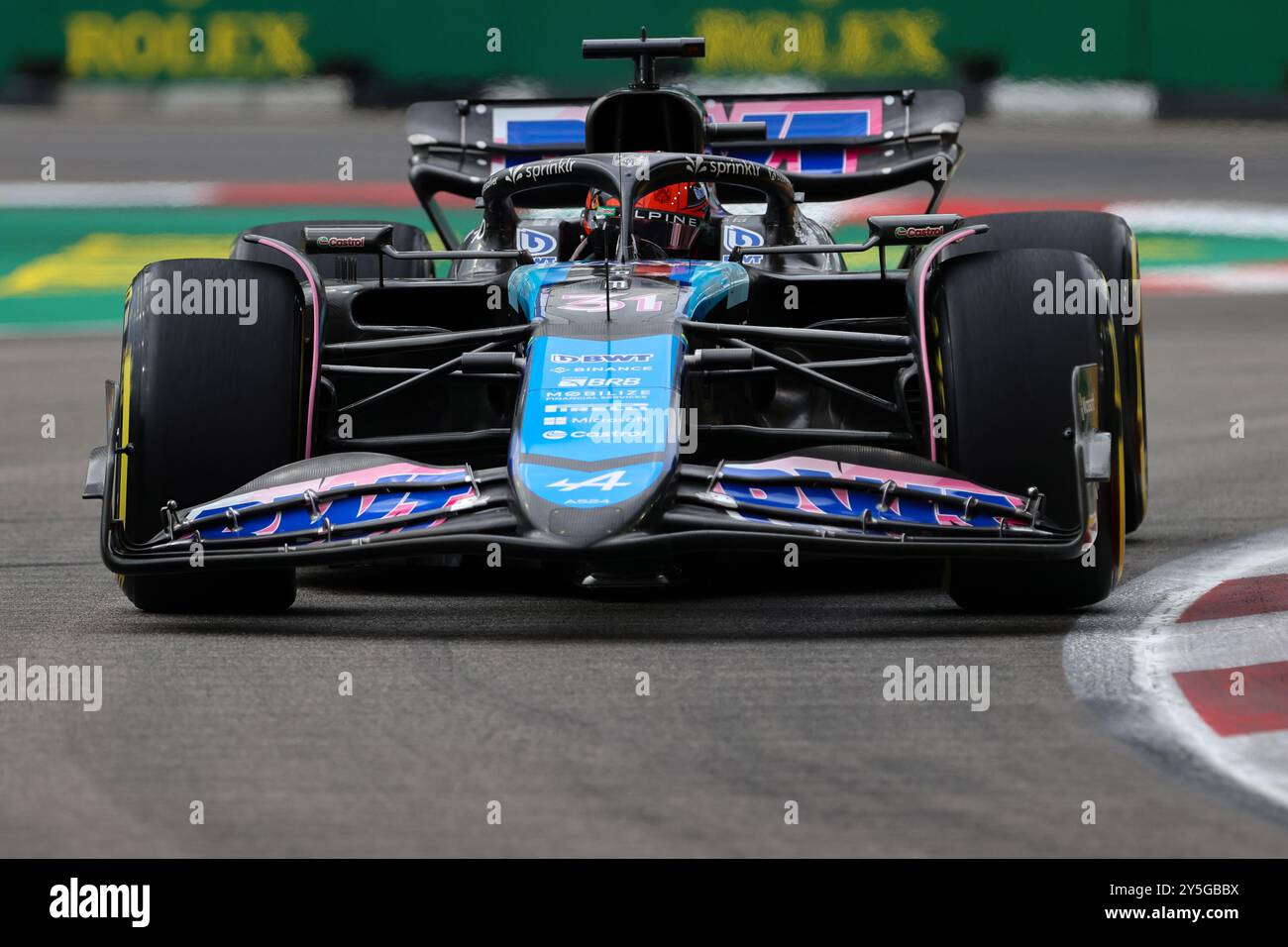 Singapour, Singapour. 21 septembre 2024. Circuit de Singapour #31 Esteban Ocon FRA) BWT Alpine F1 Team FRA) Alpine A524 Renault, lors du Grand Prix de formule 1 de Singapour 2024, 18ème manche du Championnat du monde de formule 1 2024 du 20 au 22 septembre 2024 sur le circuit de Singapour. (Philippe Nanchino/SPP) crédit : photo de presse SPP Sport. /Alamy Live News Banque D'Images