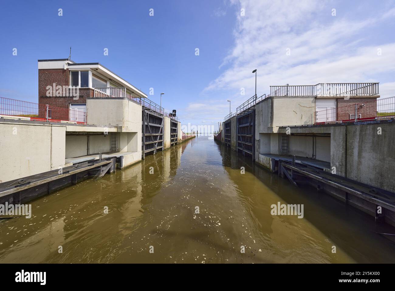 Wilhelm Kammann écluse avec portes ouvertes à Varel, district de Frise, basse-Saxe, Allemagne, Europe Banque D'Images