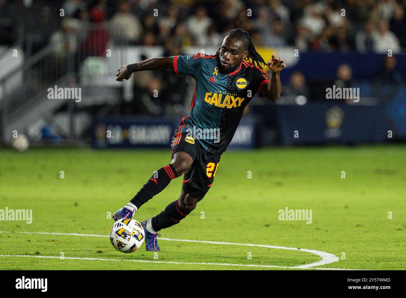 Joseph Paintsil (28), attaquant du Galaxy de Los Angeles, lors d’un match de la MLS contre les Whitecaps de Vancouver, le samedi 21 septembre 2024, au Dignity Healt Banque D'Images