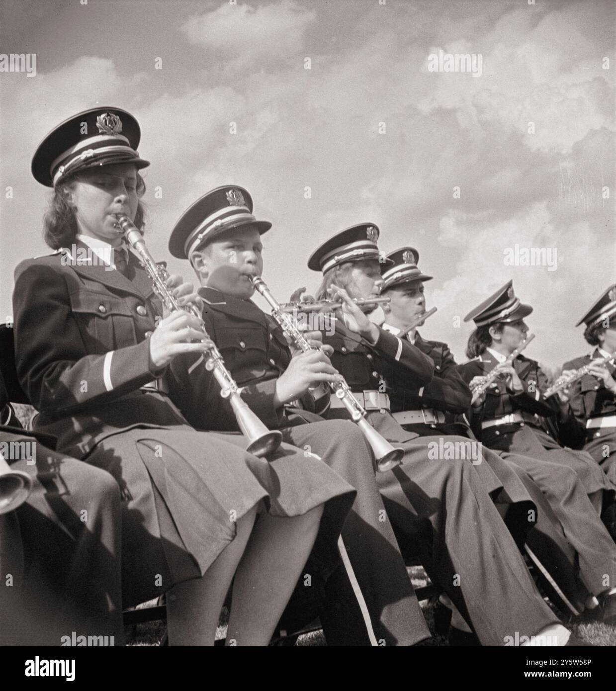 L'Amérique des années 1940 Le groupe Greenbelt High School. ÉTATS-UNIS. Greenbelt, Maryland. Mai-juin 1942 par M. Collins, photographe Banque D'Images