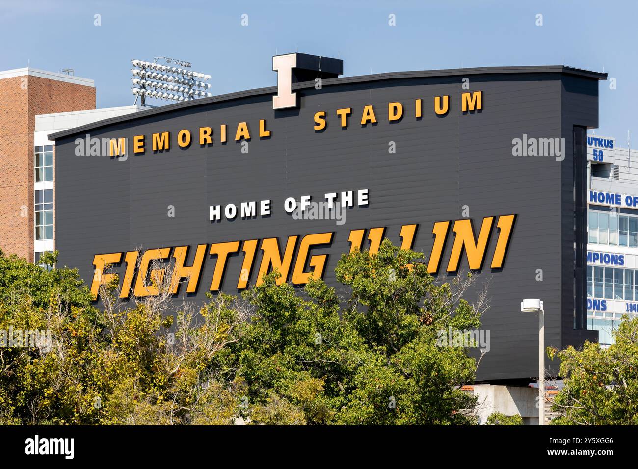 Le Memorial Stadium de l'Université de l'Illinois accueille l'équipe de football NCAA Fighting Illini. Banque D'Images