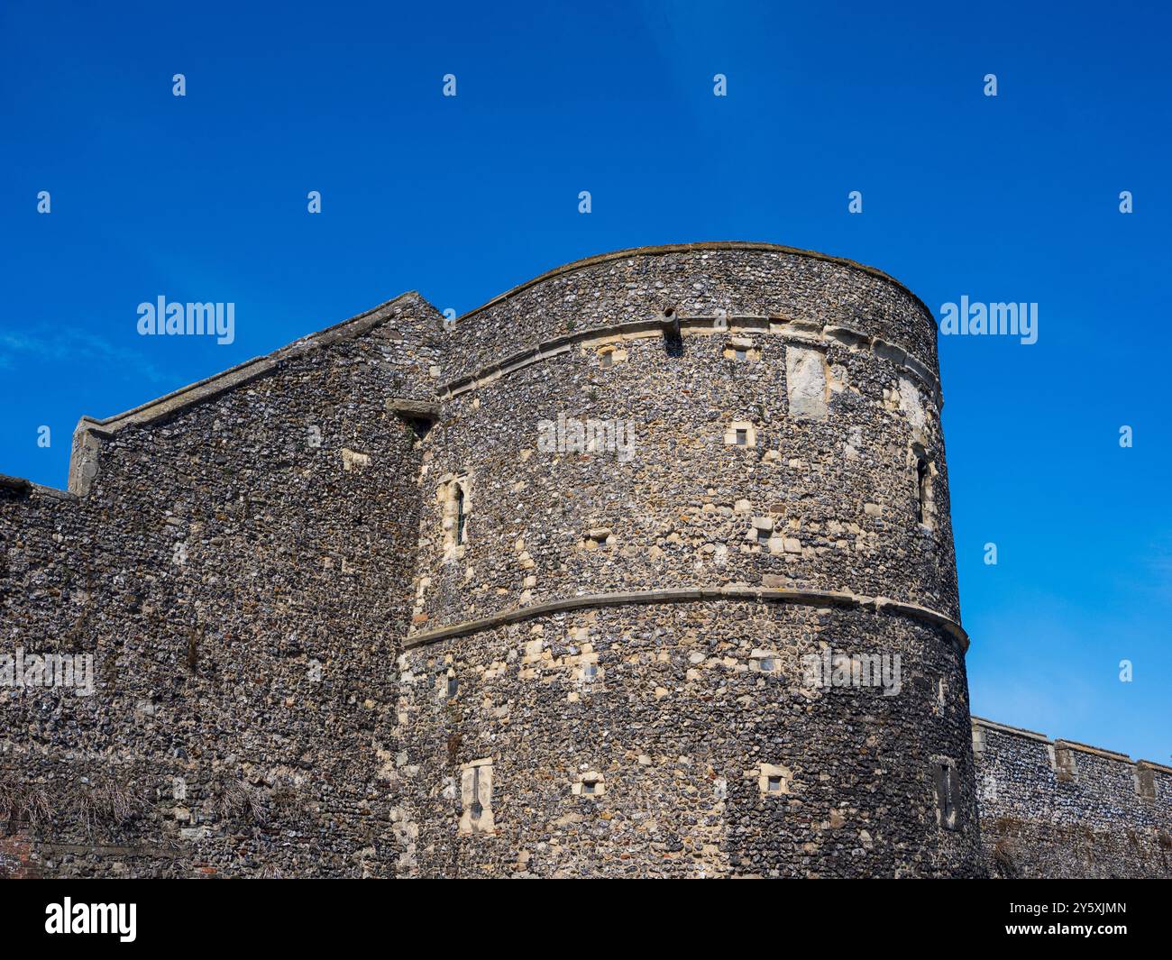 Canterbury City Wall, romaines et plus tard reconstruites défenses. Canterbury, Kent, Angleterre, Royaume-Uni, GB. Banque D'Images