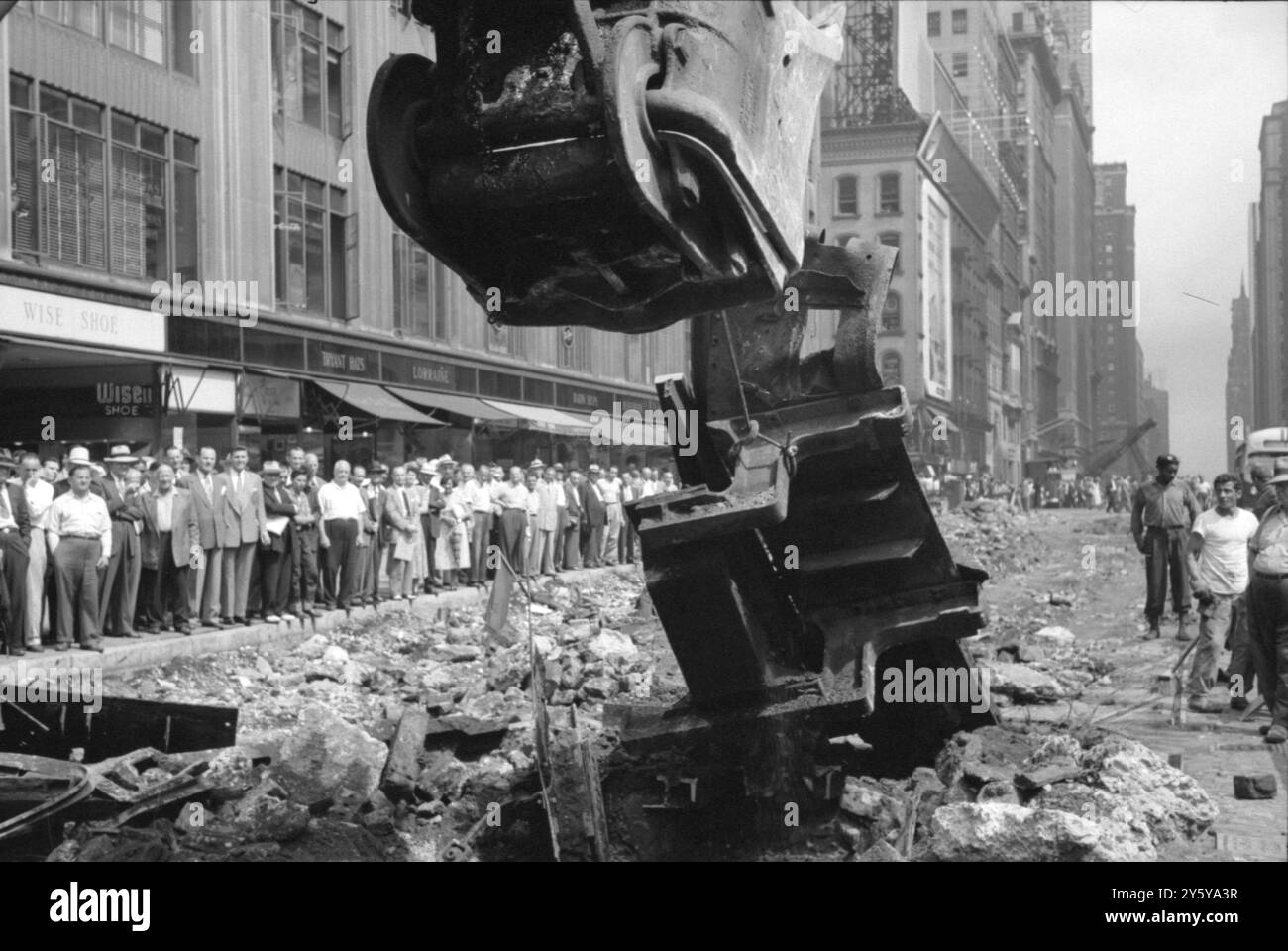 Construction de rues à New York City C. 1952. Banque D'Images