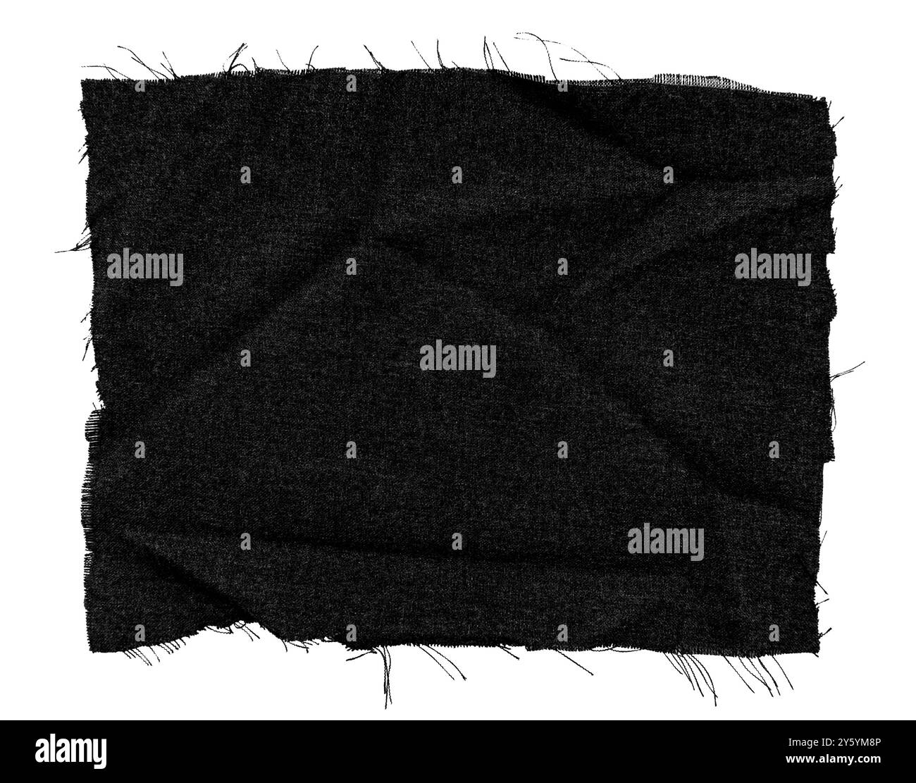 Un morceau de tissu noir déchiré sur un fond blanc. Isolat textile Banque D'Images Un morceau de tissu noir déchiré sur un fond blanc. Isolat textile Banque D'Images