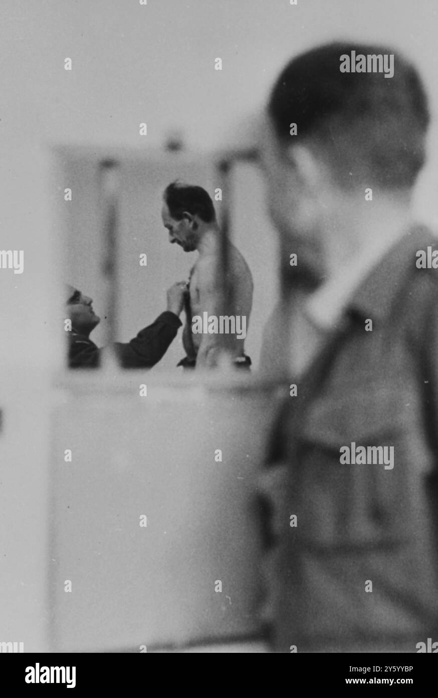 LOI ET ORDRE ADOLF EICHMANN EXAMENS MÉDICAUX AVANT PROCÈS LE 10 AVRIL 1961 Banque D'Images