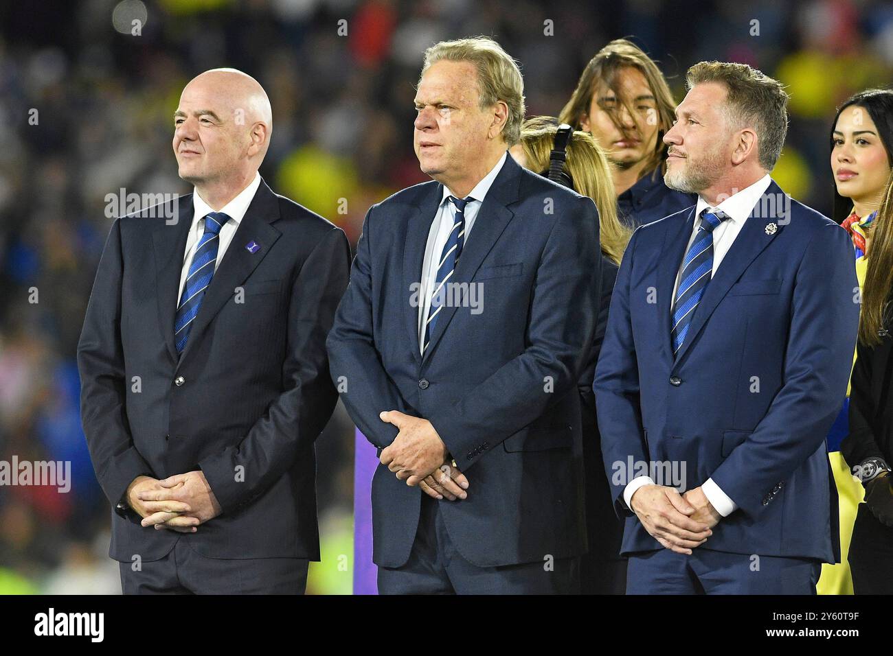 Bogota, Colombie. 23 septembre 2024. Gianni Infantino, président de la FIFA, Ramon Jesurun, président de la Fédération colombienne de football, et Alejandro Dominguez, président de la CONMEBOL, après le match entre la Corée du Nord et le Japon, lors de la finale de la Coupe du monde féminine U-20 de la FIFA, Colombie 2024, au stade El Campin, ce dimanche 22. Photo : Julian Medina/DiaEsportivo 30761 (Julian Medina/SPP) crédit : SPP Sport Press photo. /Alamy Live News Banque D'Images