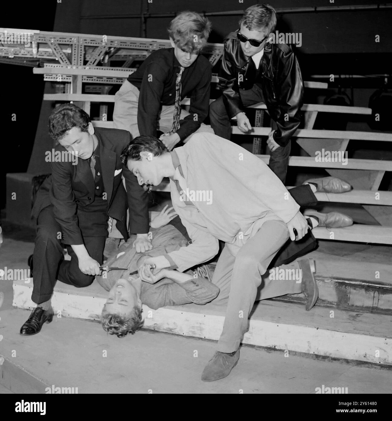 VERSION MODERNE DE PIÈCE DE THÉÂTRE À LONDRES ASSASSINAT DE CÉSAR / 9 AOÛT 1960 Banque D'Images