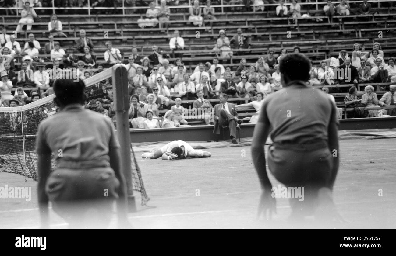 DAVIES MICHAEL DAVIS CUP MATCH / 14 JUILLET 1960 Banque D'Images