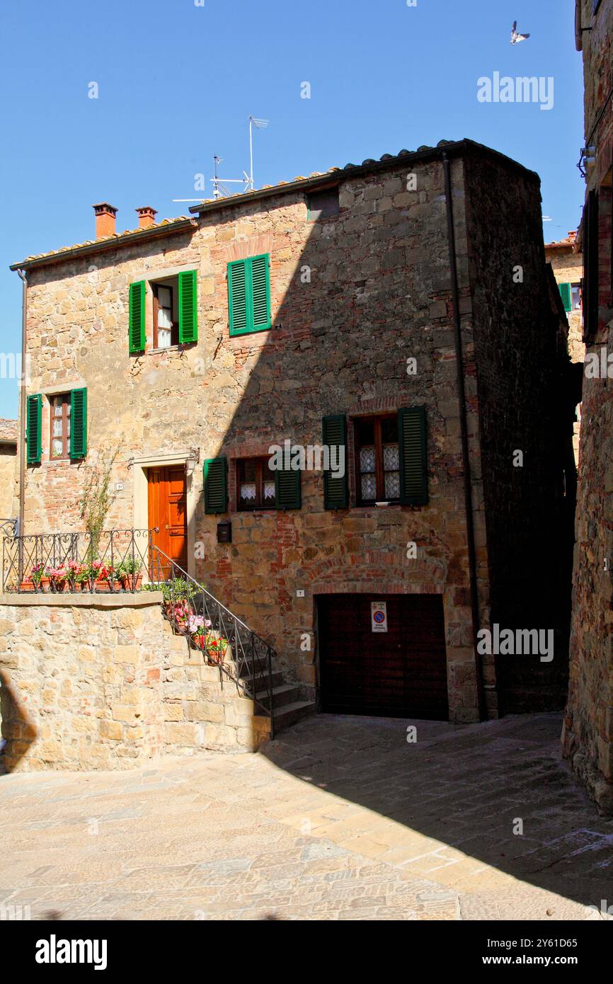 Le complexe médiéval de Monticchiello. Sienne, Val d'Orcia, Toscane. Italie Banque D'Images