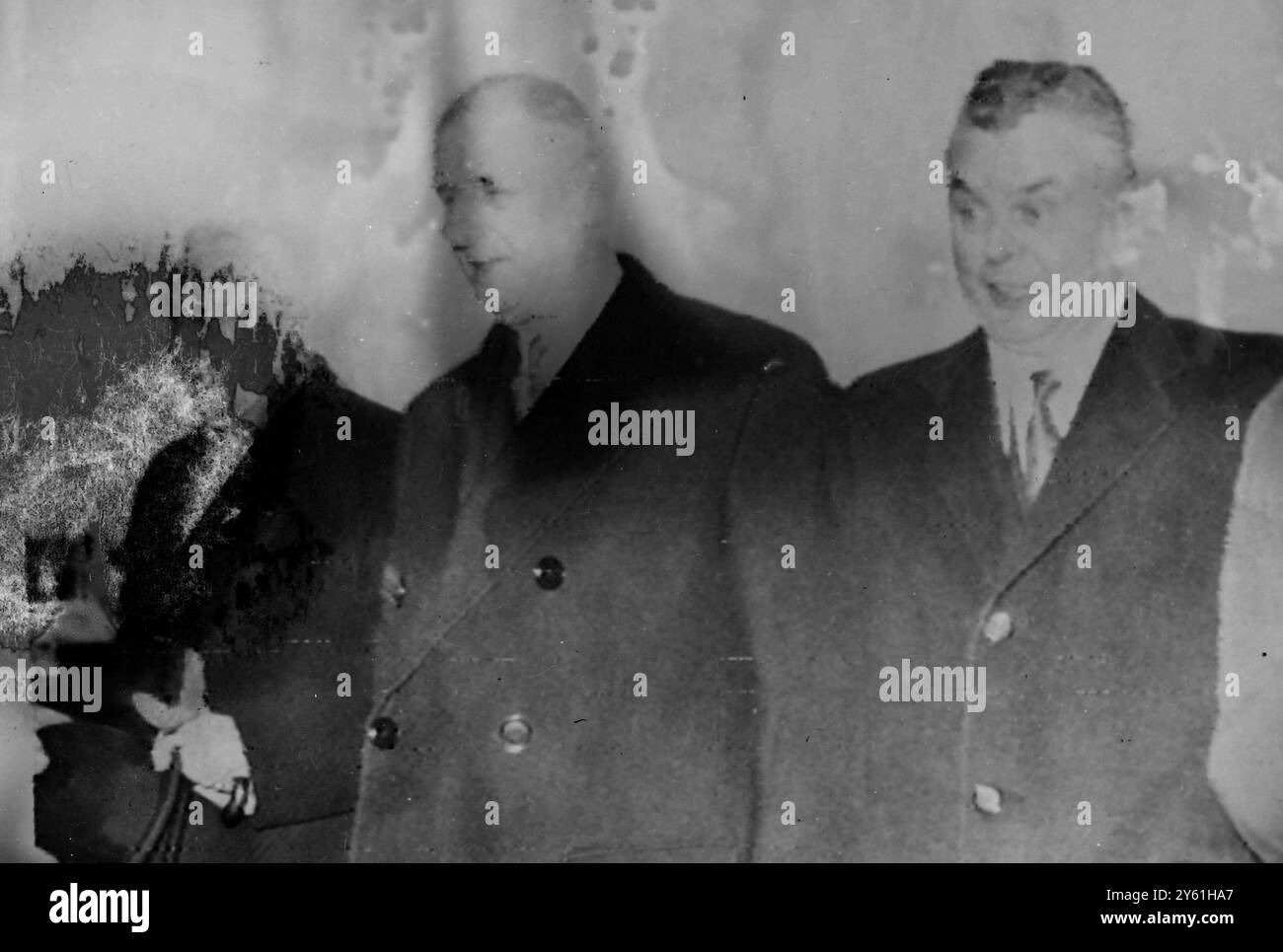 CHARLES DE GAULLE AVEC LE GOUVERNEUR GÉNÉRAL VANIER ET LE PREMIER MINISTRE DIEFENBAKER LE 19 AVRIL 1960 Banque D'Images