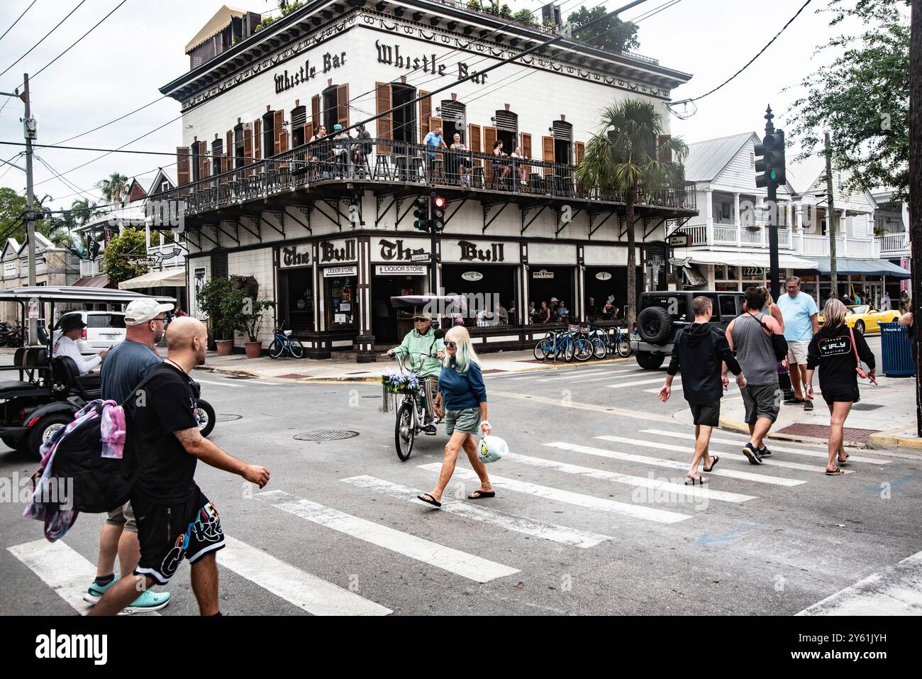 The Bull and Whistle Bar, coin des rues Duval et Caroline, Key West, Floride, États-Unis Banque D'Images