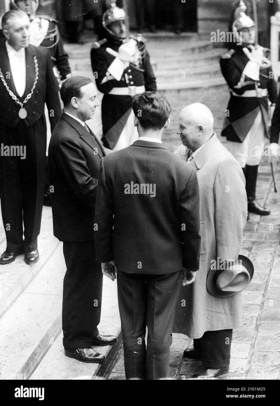 MICHEL DEBRE S'ENTRETIENT AVEC NIKITA KHROUCHTCHEV LE 24 MARS 1960 Banque D'Images