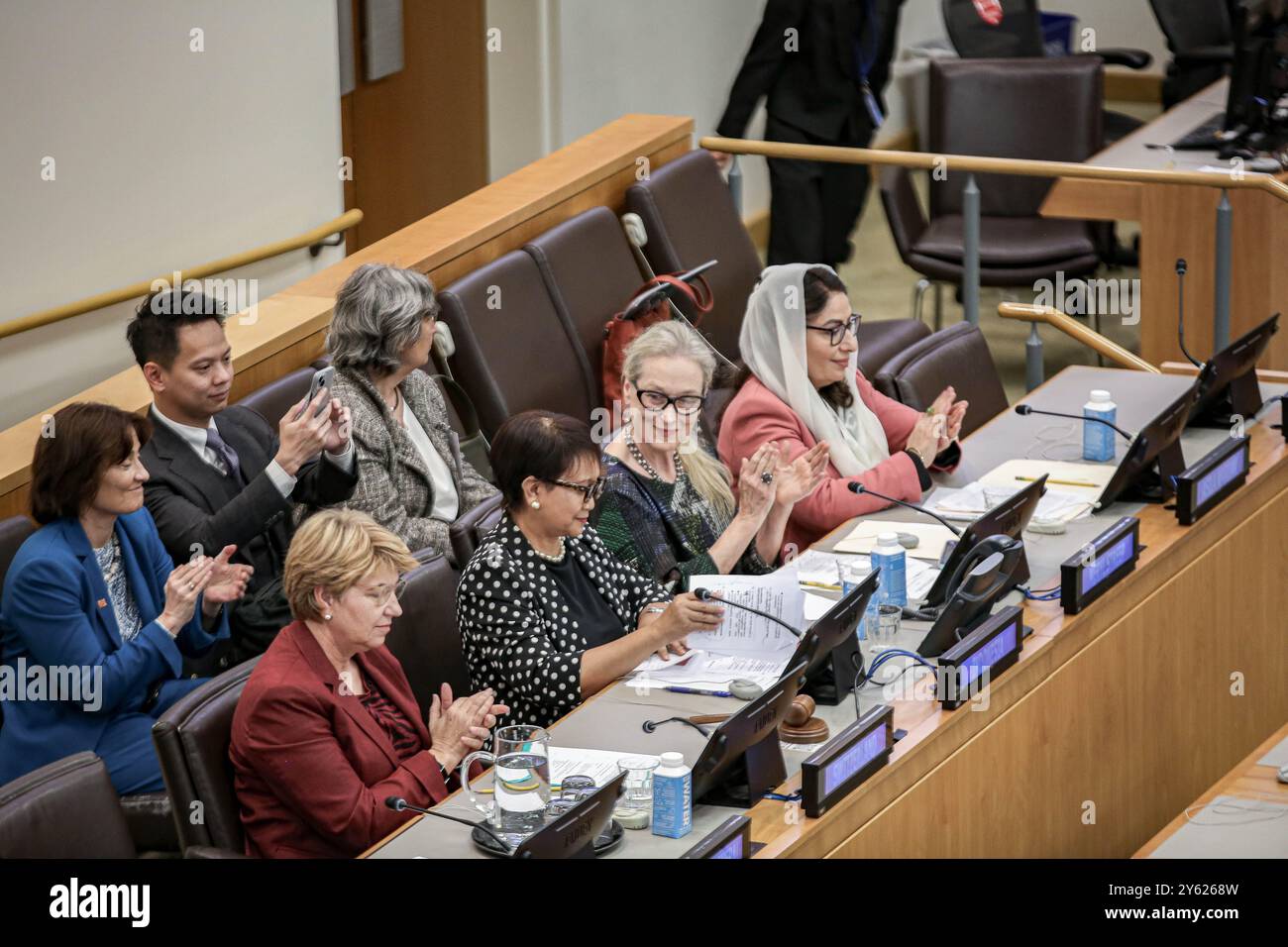 New York, New York, États-Unis. 23 septembre 2024. MERYL STREEP participe à un panel avec ROSEMARY di CARLO, MARGOT WALLSTROM, HABIBA SARABI, FAWZIVA KOOFI, ASILA WARDAK lors de la 79ème session de l'AGNU pour un événement˜L'inclusion des femmes dans l'avenir de l'Afghanistan' qui met l'accent sur les droits des femmes et des enfants en Afghanistan et l'avenir de l'égalité. (Crédit image : © Bianca Otero/ZUMA Press Wire) USAGE ÉDITORIAL SEULEMENT! Non destiné à UN USAGE commercial ! Crédit : ZUMA Press, Inc/Alamy Live News Banque D'Images