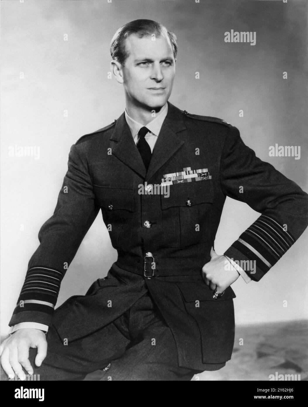 Duc d'Édimbourg portant l'uniforme de Marshall de la Royal Air Force le 17 mars 1953 Banque D'Images