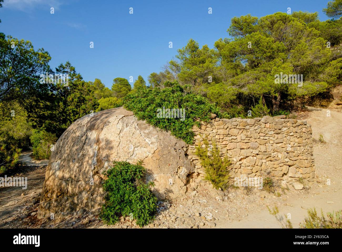 Vieux four et chalet, es Portitxol, municipalité de Sant Joan de LabritjaIbiza, Îles baléares, Espagne. Banque D'Images