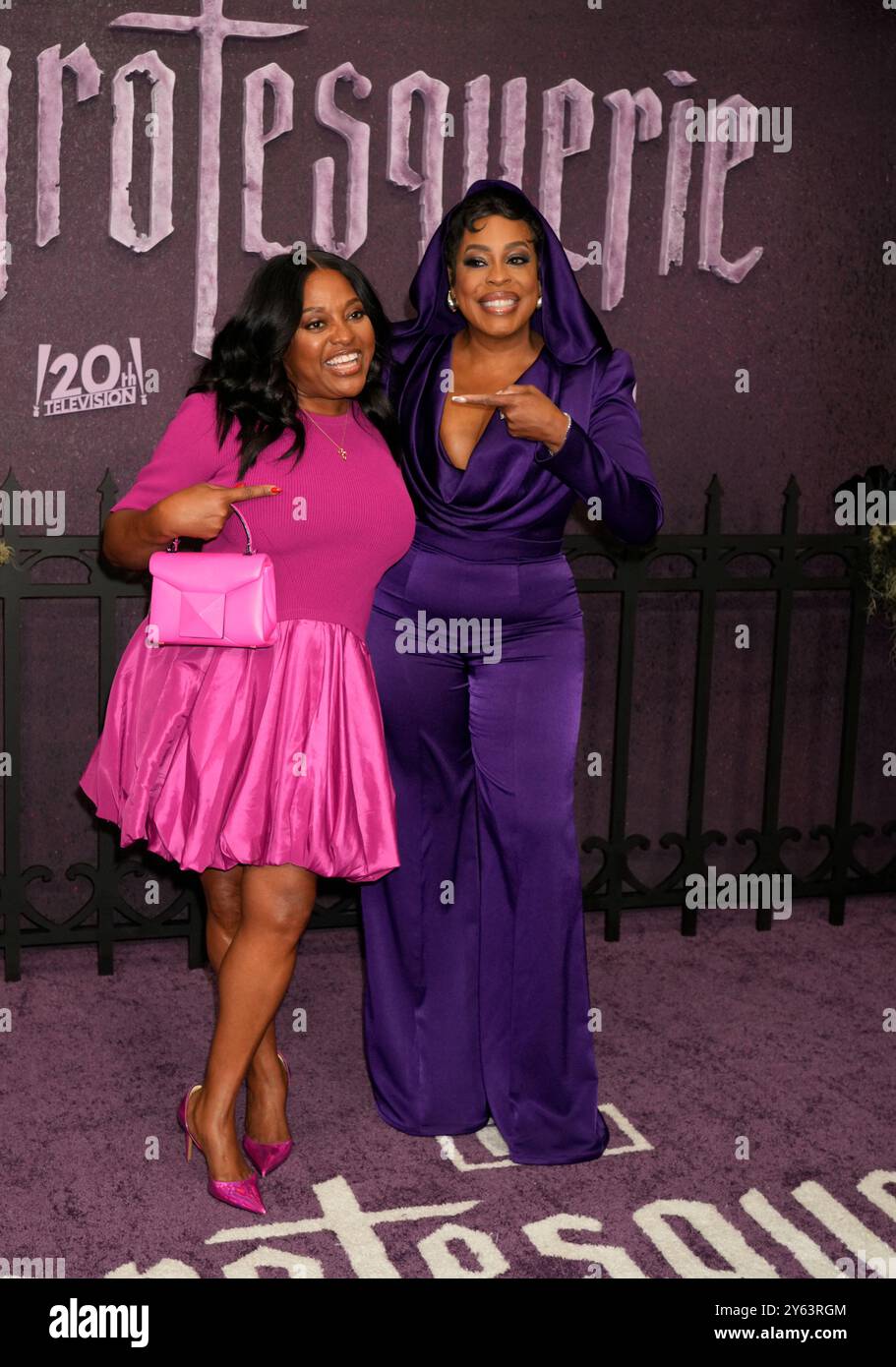 New York, États-Unis. 23 septembre 2024. New York, États-Unis. 23/09/24, New York, New York, États-Unis Sherri Shepherd, Niecy Nash Betts assiste à la première Grotesquerie New York, qui se tient au Spring Studios 50 Varick Street, lundi 23 septembre 2024 à New York City Credit : Jennifer Graylock/Alamy Live News Banque D'Images