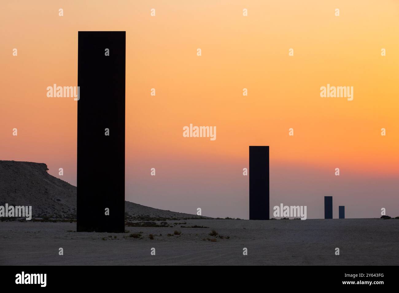 East-West/West-East de Richard Serra (1938-2024), artiste américain de renommée mondiale, à la réserve naturelle de Brouq au Qatar Banque D'Images