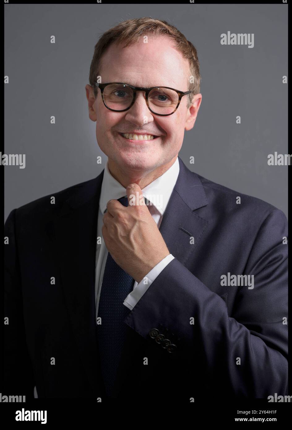 Image ©sous licence à Parsons Media. 18/09/2024. Londres, Royaume-Uni. Tom Tugendhat Portrait. Portrait du candidat à la direction du Parti conservateur Tom Tugendhat. Photo de Andrew Parsons / Parsons Media Banque D'Images